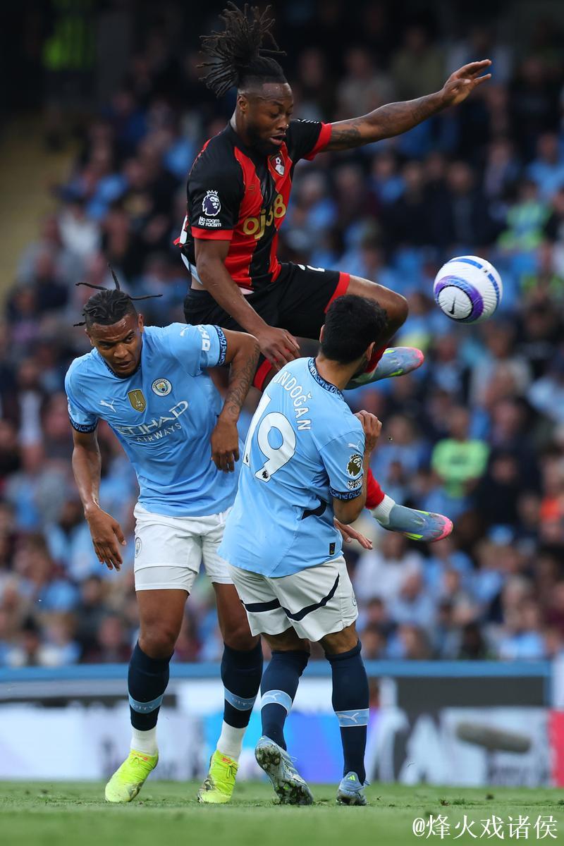 曼联4-4伯恩茅斯追平英超单场39射门壮举 曼联4-4伯恩茅斯追平英超单场39射门壮举